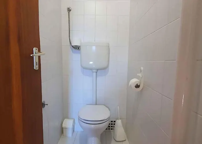 In - Balaton 18987 Keszthely