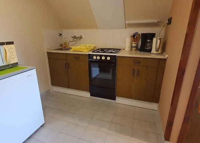 In - Balaton 18987 *