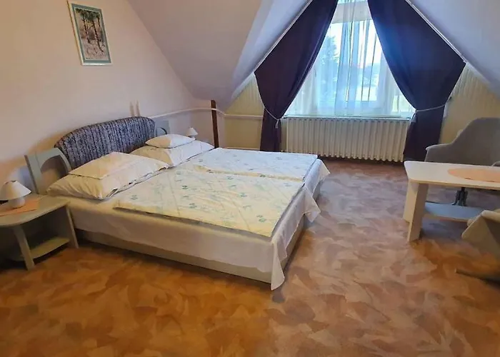 In - Balaton 18987 * Keszthely